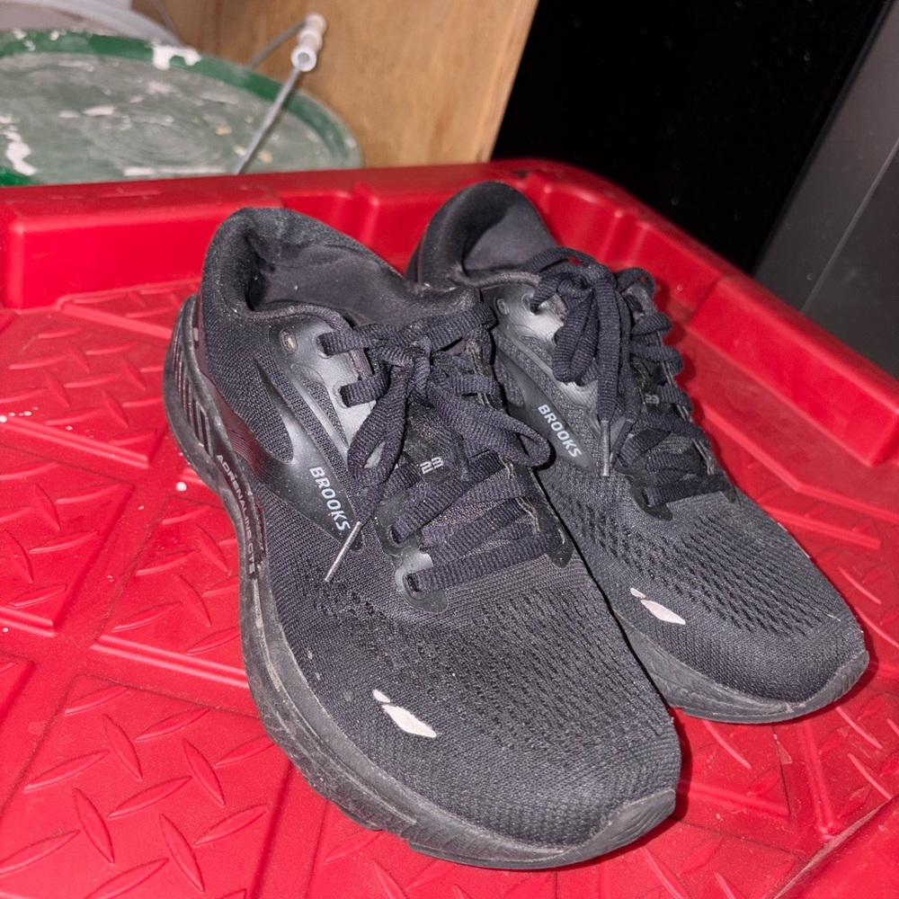 Brooks Women Adrenaline 23 Black Running Shoes